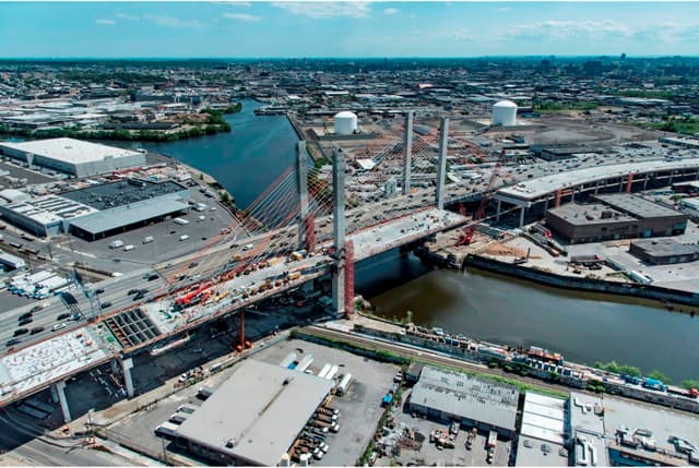 Kosciuszko Bridge under construction